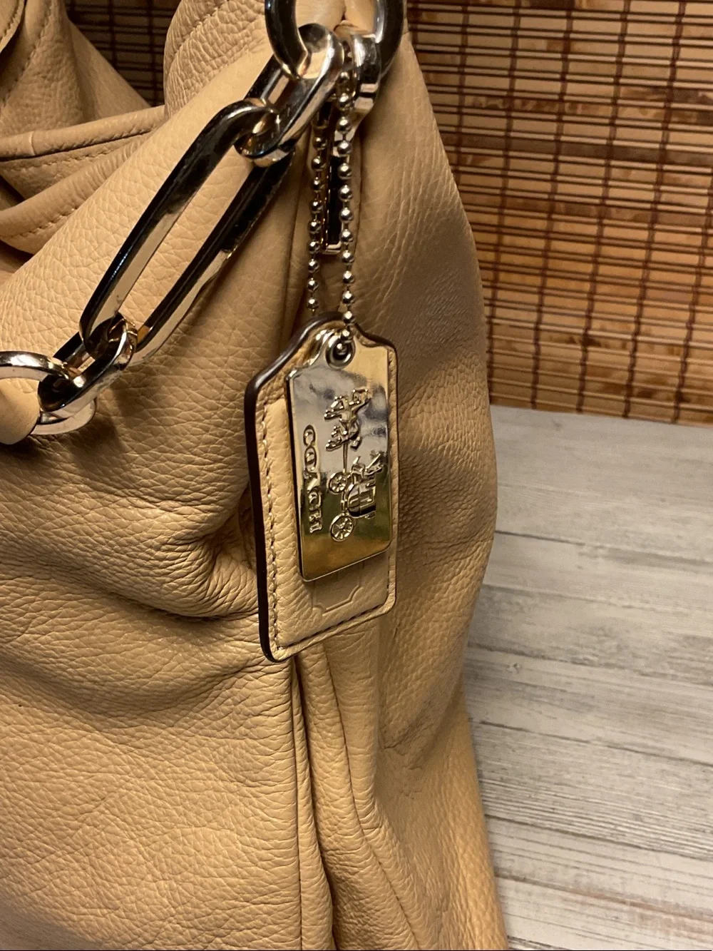 2013 27858 COACH MADISON PEBBLED LEATHER HOBO PURSE HANDBAG In TAN